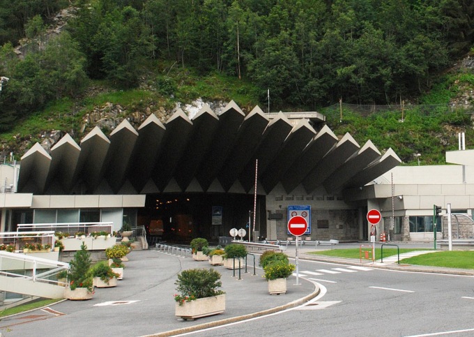 Traforo Monte Bianco, rinviati i lavori al 2024. Panza (Lega): “Dalle parole ai fatti”