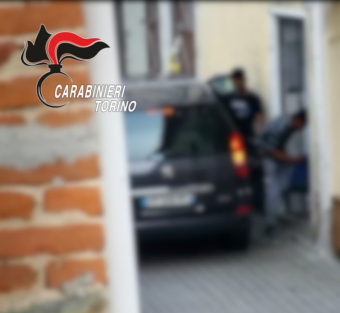 Immigrazione clandestina a Torre Canavese, cinque pakistani in stato di fermo