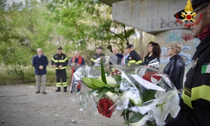 Il ricordo dei Vigili del fuoco del caposquadra Bartolomeo Califano, scomparso durante l'alluvione del 2000