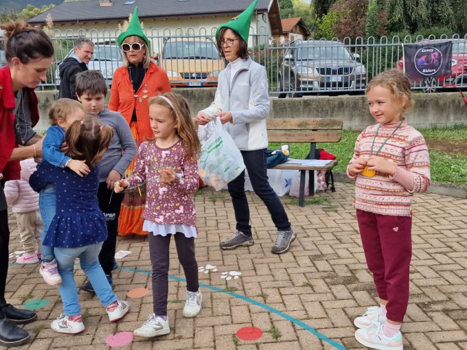 Un melo fiorito è stato donato   dal gruppo Vespa Crazy Riders