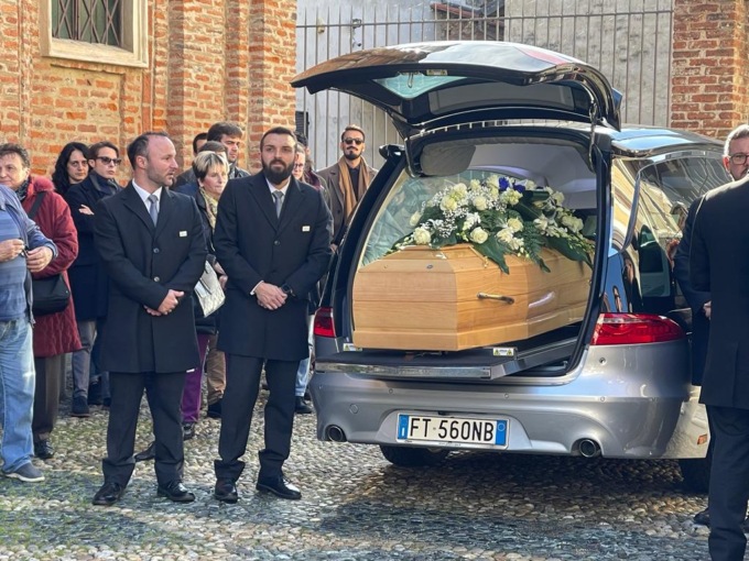 I funerali di Andrea Mautino, il 30enne rivarolese vittima di un terribile incidente