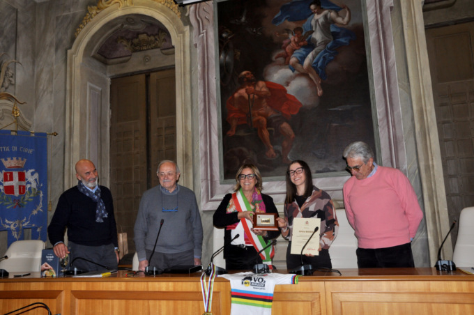 Ciriè premia la sua campionessa Anita e… spera nel Giro d’Italia