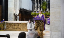 Interrotta la messa in Duomo dai "manifestanti" di Extinction Rebellion
