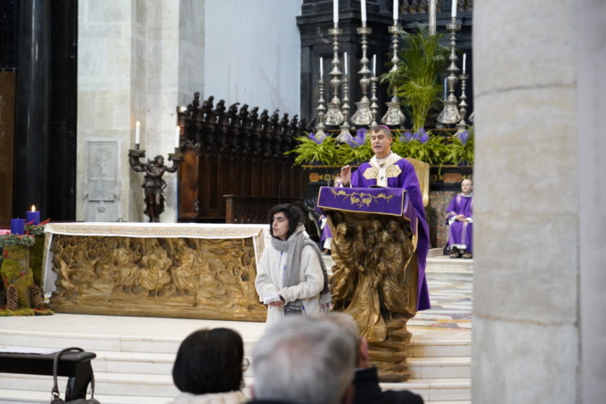 Interrotta la messa in Duomo