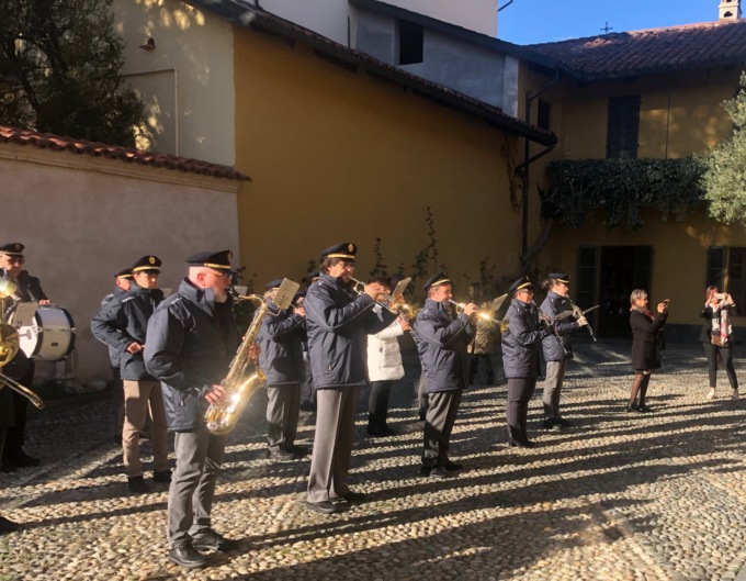 In comune non solo la ritinteggiatura: pure un «murales»