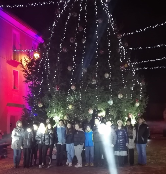Spettacolo a Locana con l’accensione delle luci di Natale