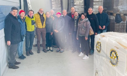 Il Rotary Cuorgnè e Canavese dona oltre 300 pacchi di viveri