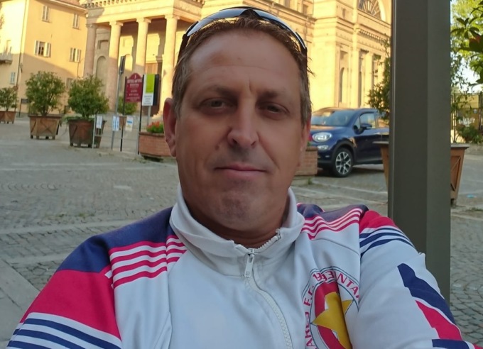 E’ Alberto Bersano l’uomo stroncato da un malore al campo di calcetto di Salassa