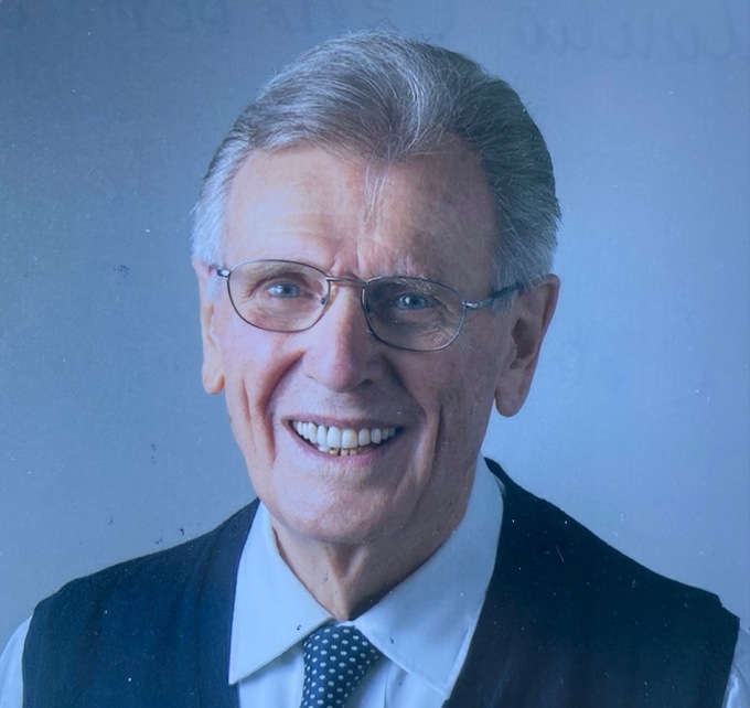 Addio a Carlo Demarchi, figura storica di Castellamonte e proprietario dei Tre Re