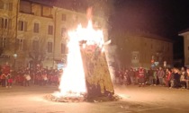 Il rogo del Pignatun chiude il 70° Carnevale di Castellamonte VIDEO