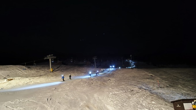 Successo per la fiaccolata in notturna a Punta Cia
