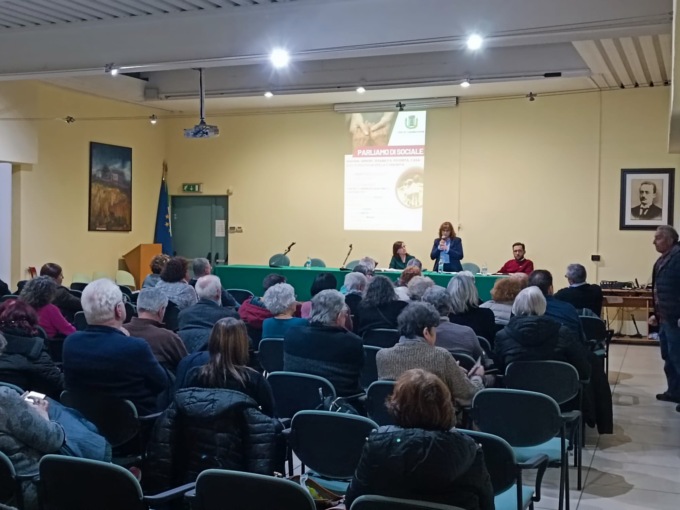 A Castellamonte si parla di sociale, ma un incontro solo non basta
