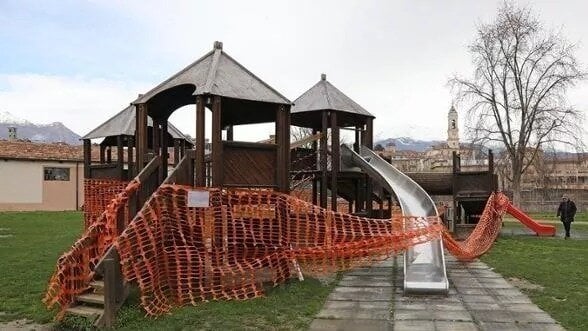 Parco Dora, la giostrina sarà sistemata