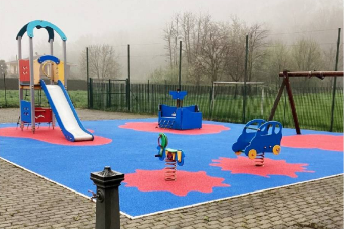 Lombardore: ultimato il parco giochi in via Volpiano