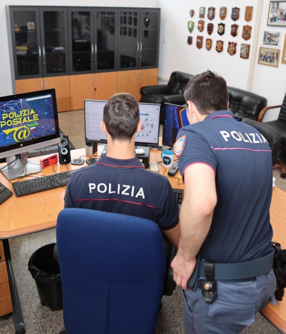 Minaccia di morte i colleghi universitari