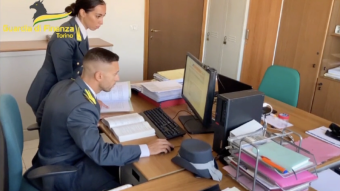 Guardia di Finanza di Torino: operazione via dei semi