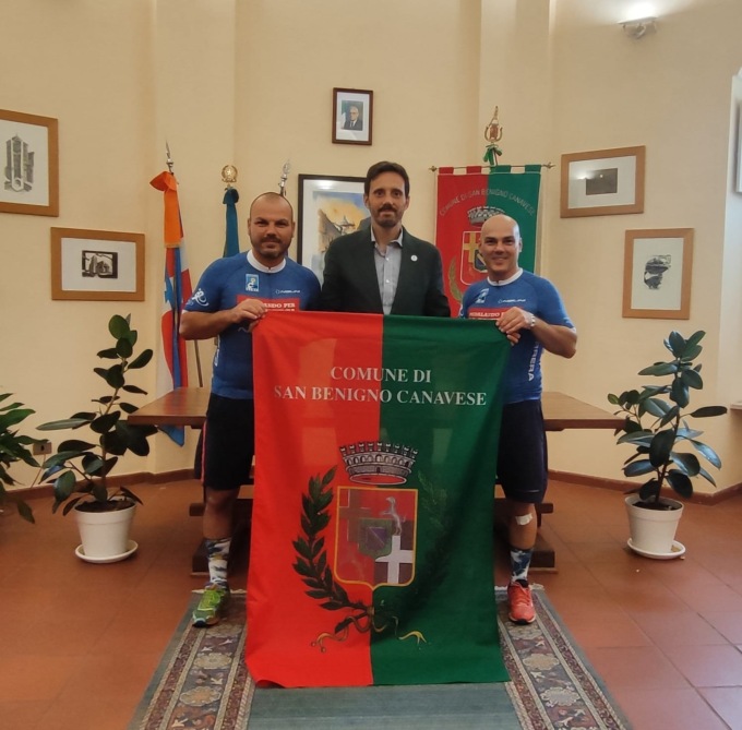 In bici da San Benigno a Praga per la ricerca: Fabiano e Dario sono pronti a partire