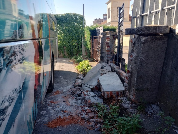 Stazione di Ivrea sempre più nel degrado