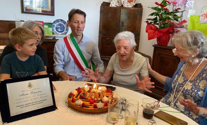 Barone festeggia la sua centenaria