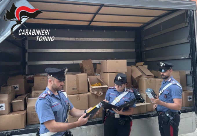 Furti di materiale elettrico in azienda di Feletto: denunciato un dipendente e due complici