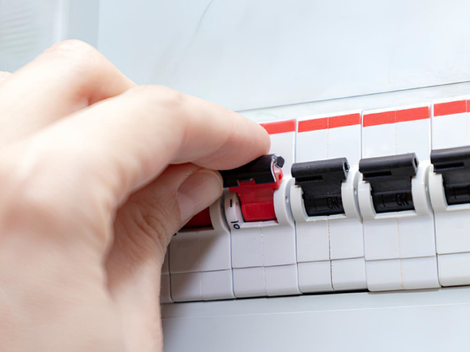 Cos’è l’interruttore differenziale e perché è fondamentale per la sicurezza elettrica