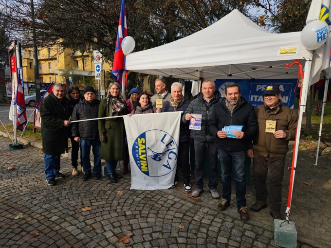 La Lega in piazza a Ivrea per chiedere più sicurezza in città