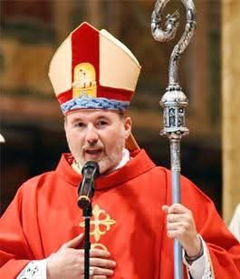 Il saluto del nuovo vescovo al clero diocesano e alle istituzioni della città