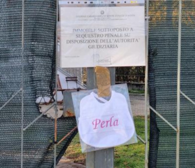 Delitto della piccola Perla, l’avvocato della mamma: «No, non sarà un nuovo caso Franzoni»