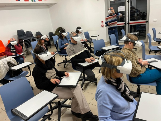 A lezione con i visori per la realtà virtuale