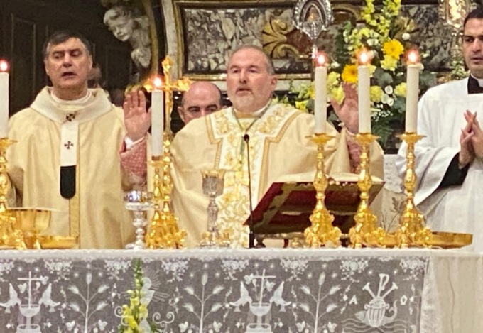 Duomo gremito per l’insediamento di Monsignor Daniele Salera