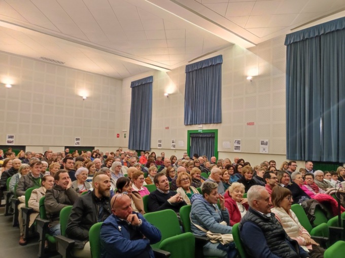 Tutto esaurito alla Sala Lux per la presentazione del docufilm «Con gli occhi di Florenc»
