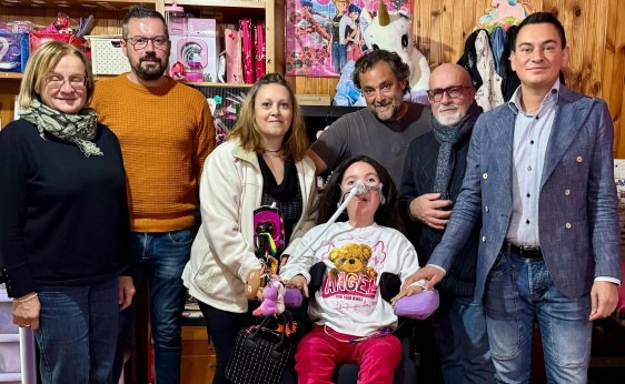 “Ruote di Speranza per Greta”: raccolta fondi per una nuova carrozzina