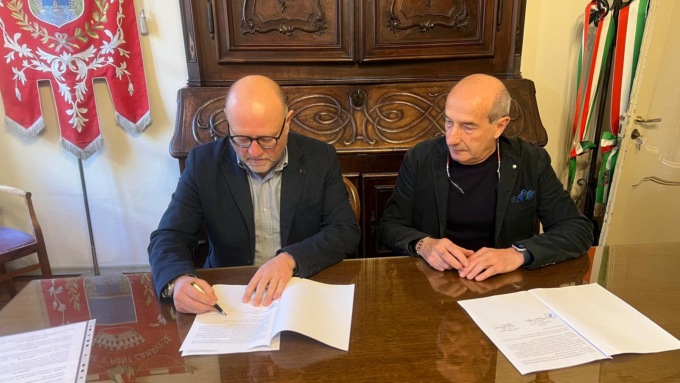 Pont Canavese, firmato l’accordo per la riapertura della RSA: verso il ritorno dei servizi sanitari in via Ospedale