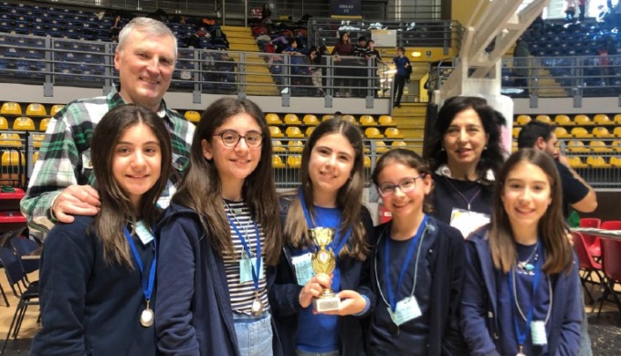 La Primaria «Don Bosco», 2ª al Campionato Provinciale di scacchi