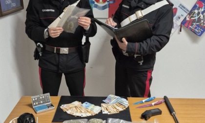 Nascondeva la droga nel sottotetto del vicino: arrestato 23enne a Valperga