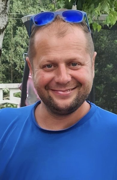 Agliè in lutto per la scomparsa di Jason Giovando, 45 anni: folla commossa ai funerali