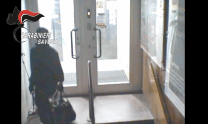 Tentato furto ai danni della Banca “Intesa Sanpaolo”, quattro arresti