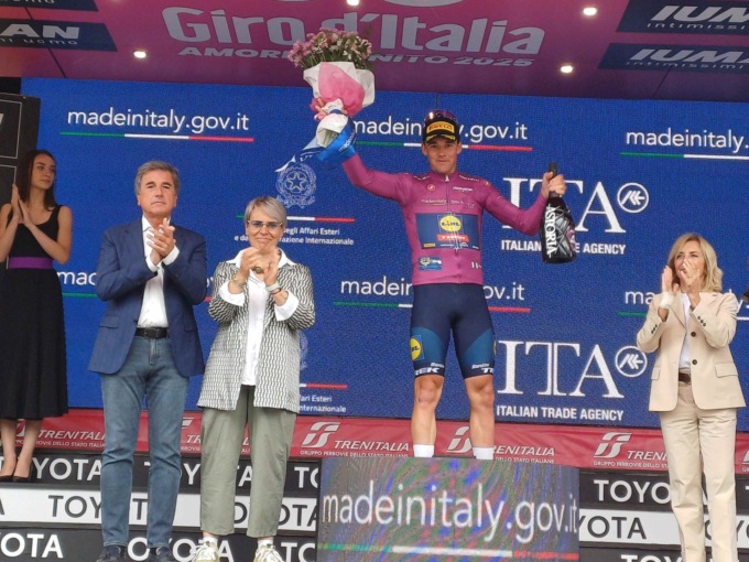 Giro d’Italia 2025: successo per la tappa Verrès–Sestriere, vetrina per le Valli piemontesi