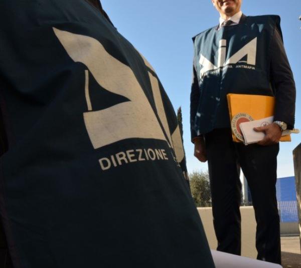 Nuovo processo e licenziamento senza preavviso per l’agente della Locale coinvolto nella «Platinum»