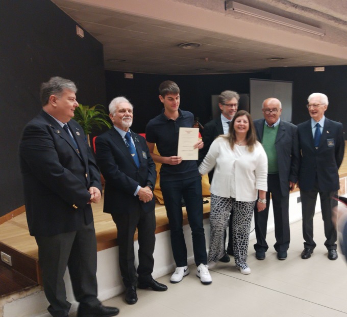 Al liceo scientifico “Gramsci” la borsa di studio intitolata al pilota Alessandro Dotto