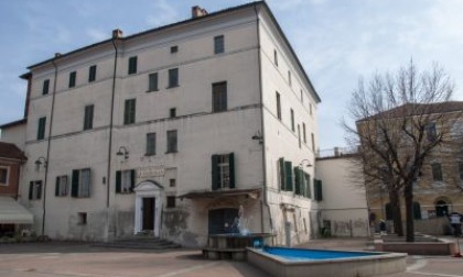 Nessun contributo: il palazzo Savoia-Carignano non è di competenza dell’Amministrazione comunale