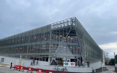 Cuorgnè ha inaugurato la nuova scuola media “Giovanni Cena”