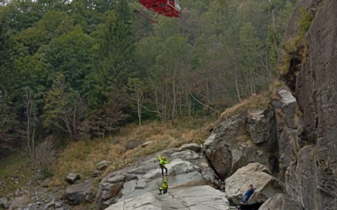 Caduta fatale per un turista alla cascata di Noasca