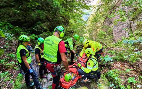 Incidenti in cerca di funghi: nuovo intervento del Soccorso Alpino in Valchiusella