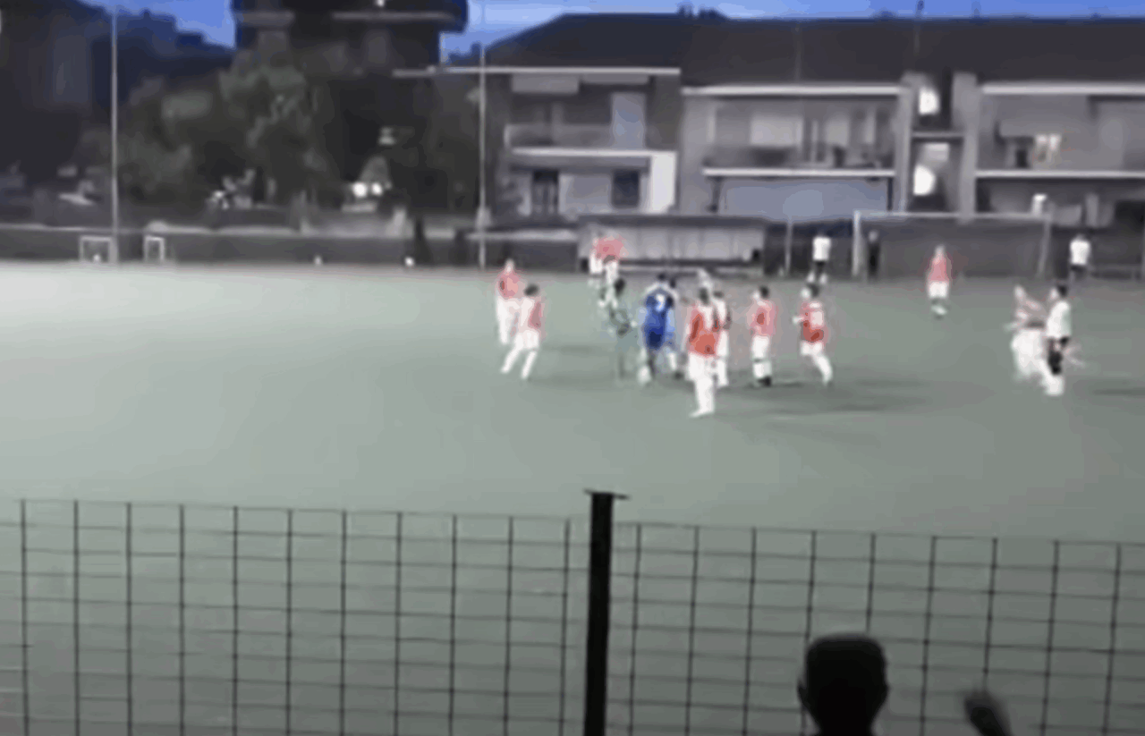 Un anno di squalifica per il portiere 13enne del Volpiano picchiato da un genitore della squadra avversaria