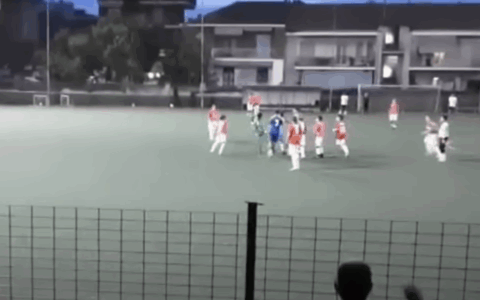 Un anno di squalifica per il portiere 13enne del Volpiano picchiato da un genitore della squadra avversaria