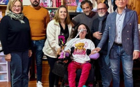 Ruote di speranza per Greta: servono ancora 10.000 euro