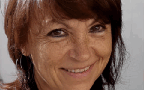 Cuorgnè in lutto per Paola Piglione, folla commossa per l’ultimo saluto