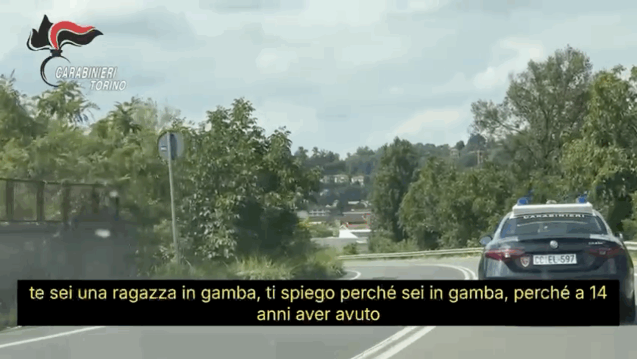 Adolescente in difficoltà chiama i Carabinieri: salvata grazie al dialogo
