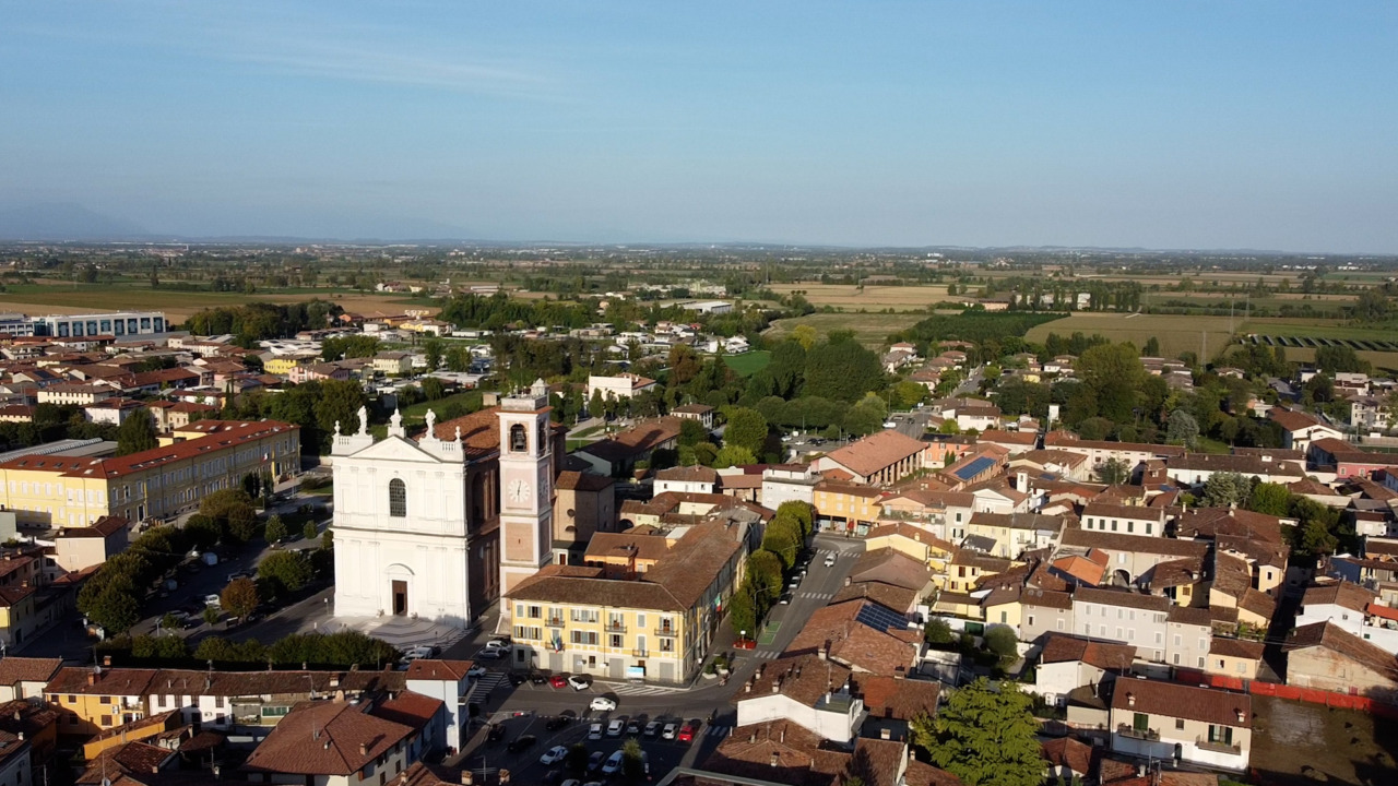 Con “Dentro e Fuori dal Comune” andiamo a conoscere Leno, questa sera su il61 e Telecity
